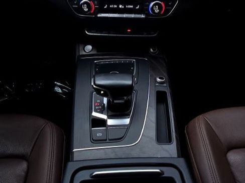 Used 2018 Audi Q5 2.0T Premium Plus w/ Premium Plus Package image 14