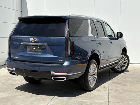 New 2026 Cadillac Escalade Luxury AWD/4WD image 7