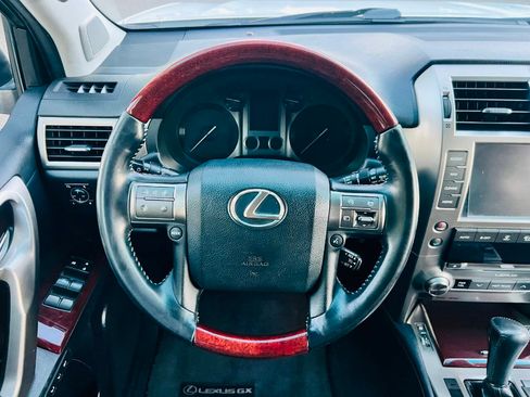Used 2015 Lexus GX 460 w/ Premium Package AWD/4WD image 21