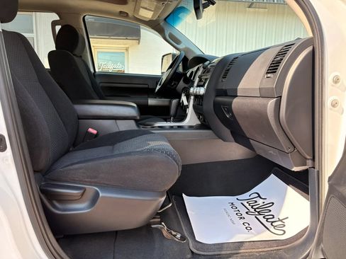 Used 2010 Toyota Tundra SR5 AWD/4WD image 12