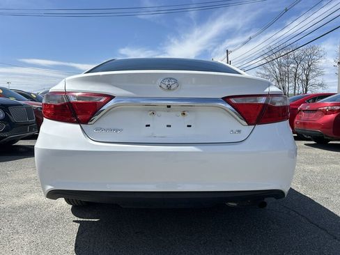 Used 2016 Toyota Camry LE FWD image 5