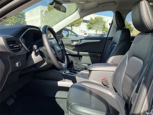 Used 2021 Ford Escape SEL image 13