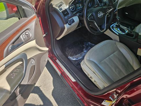 Used 2016 Buick Regal Premium w/ Driver Confidence Package #1 FWD image 5
