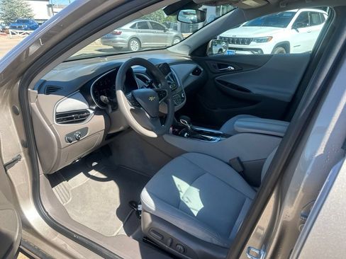 Used 2024 Chevrolet Malibu LT FWD image 10