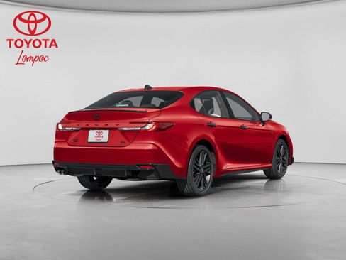 New 2026 Toyota Camry Hybrid FWD image 2