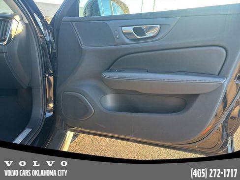 Certified 2025 Volvo V60 B5 Cross Country Plus image 22