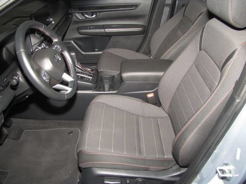 Certified 2025 Honda CR-V Sport image 9
