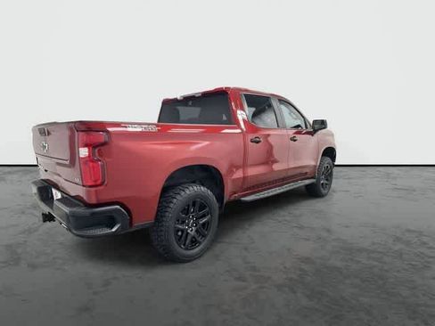 Used 2023 Chevrolet Silverado 1500 LT Trail Boss w/ LPO, Dark Essentials Package AWD/4WD image 4