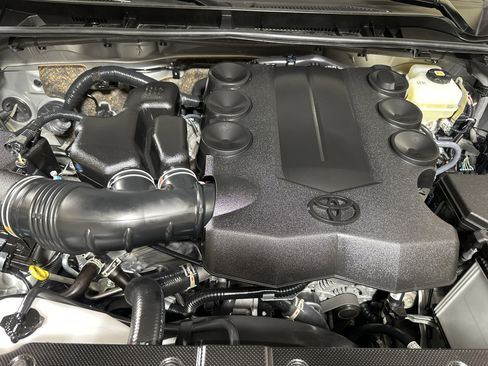 Used 2022 Toyota 4Runner TRD Off-Road Premium image 26