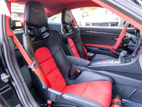 Used 2018 Porsche 911 GT2 RS image 72