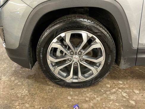 Used 2020 GMC Terrain SLT w/ Preferred Package AWD/4WD image 11