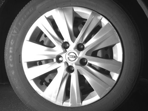 Used 2025 Nissan Sentra S FWD image 13