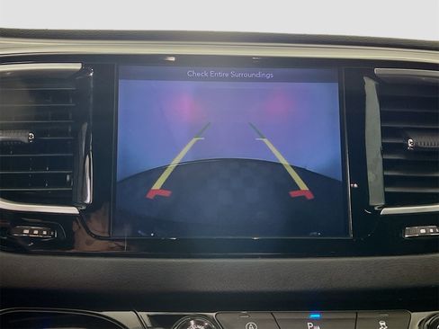 Used 2018 Chrysler Pacifica Touring Plus w/ S Appearance Package image 17