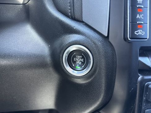 Used 2023 GMC Sierra 2500 Denali w/ Denali Ultimate Package image 18