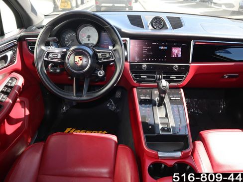Used 2023 Porsche Macan S AWD/4WD image 14