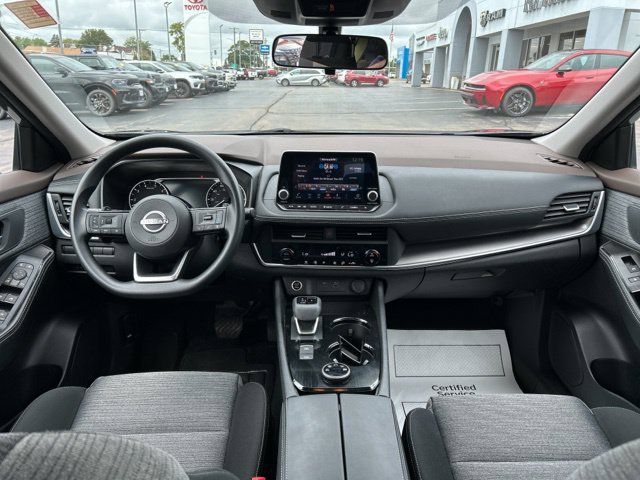 Used 2023 Nissan Rogue SV AWD/4WD image 23