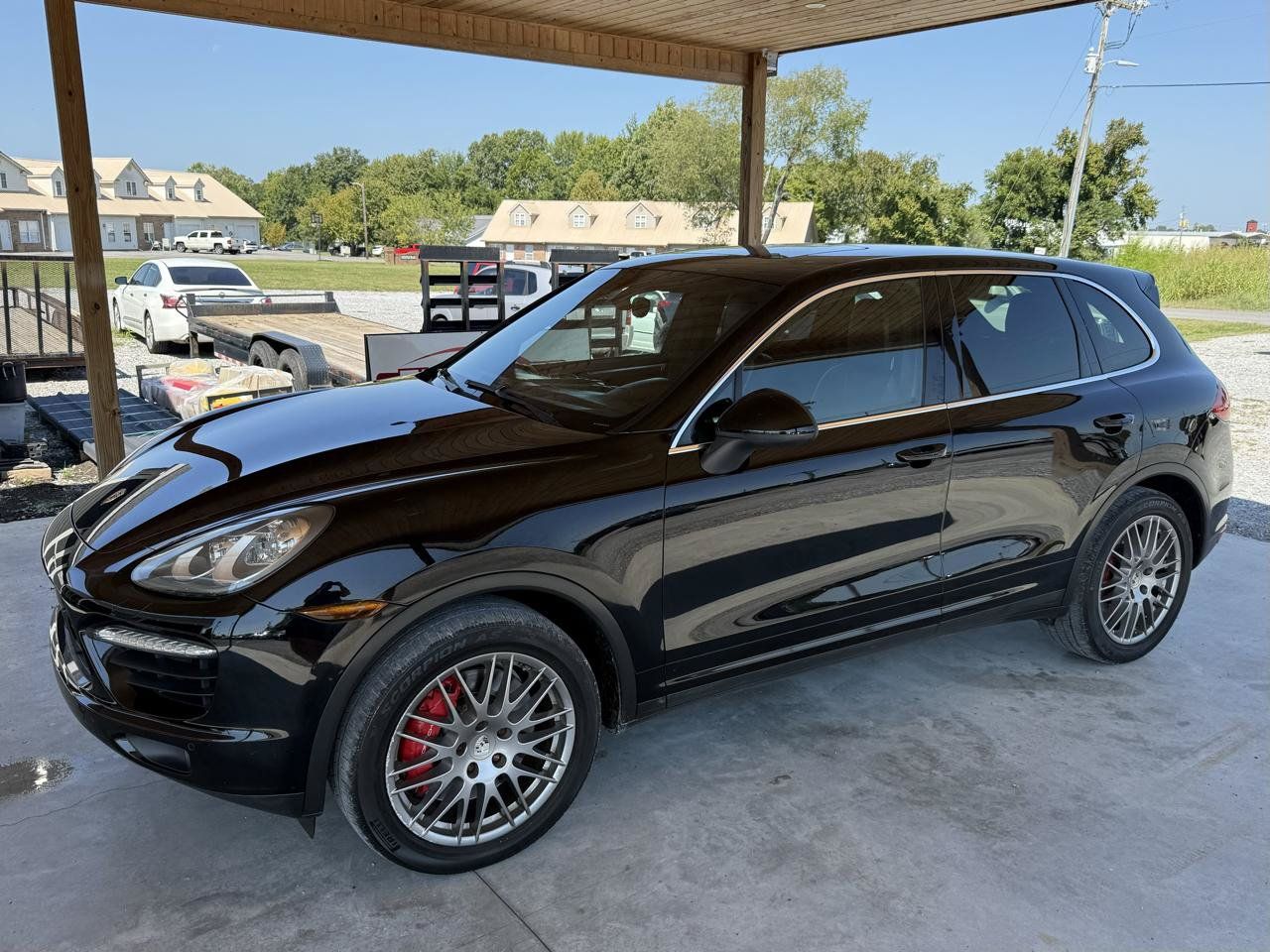 Used 2011 Porsche Cayenne Turbo AWD/4WD image 6