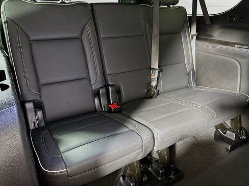 Certified 2025 Chevrolet Suburban Premier RWD image 26