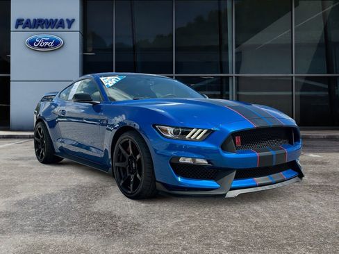 Used 2017 Ford Mustang Shelby GT350R w/ GT350R Equipment Group 920A image 2