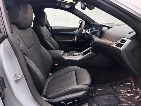 Used 2025 BMW i4 xDrive40i w/ M Sport Package AWD/4WD image 17