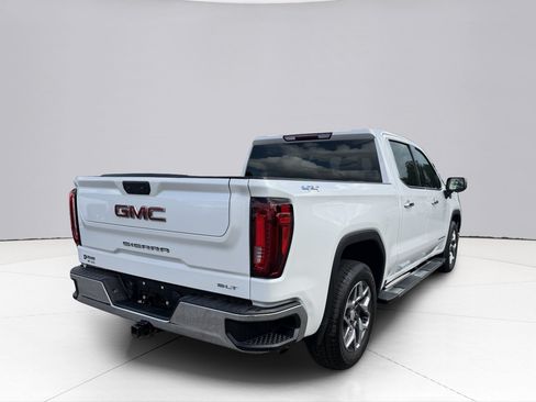 Used 2023 GMC Sierra 1500 SLT w/ SLT Premium Package AWD/4WD image 5