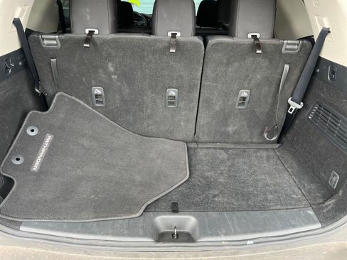 Used 2025 Nissan Pathfinder SV image 33