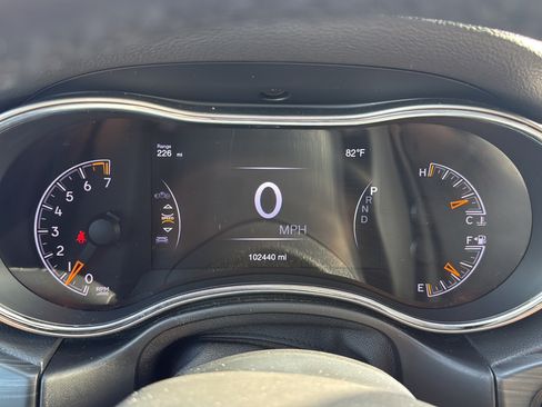Used 2019 Jeep Grand Cherokee Laredo AWD/4WD image 20