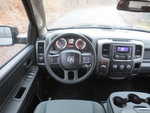 Used 2014 RAM 1500 Express image 9