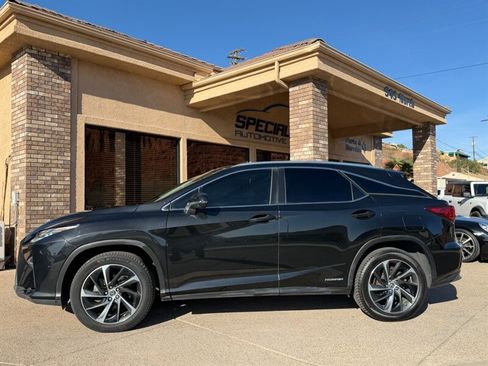 Used 2018 Lexus RX 450h AWD w/ Luxury Package image 3