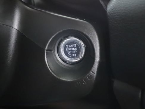 Used 2023 Jeep Renegade Latitude AWD/4WD image 21