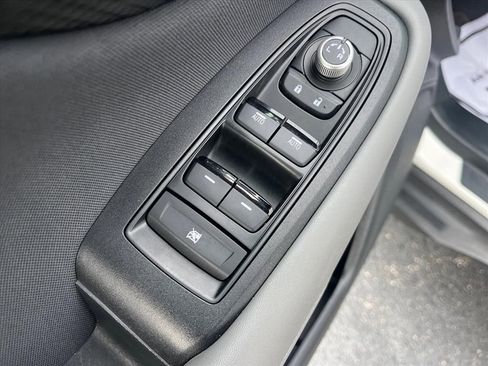 Used 2025 Subaru Outback Premium image 25