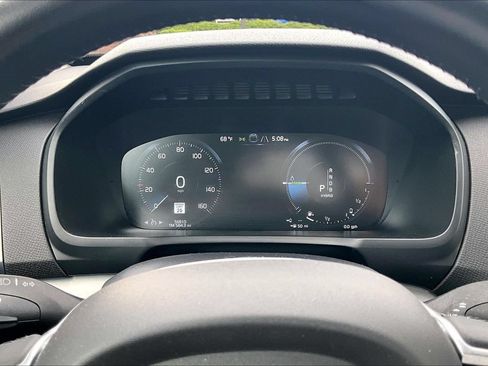 Used 2016 Volvo XC90 T8 Momentum w/ Vision Package AWD/4WD image 22