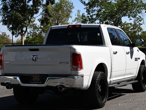 Used 2018 RAM 1500 Laramie w/ Convenience Group AWD/4WD image 6