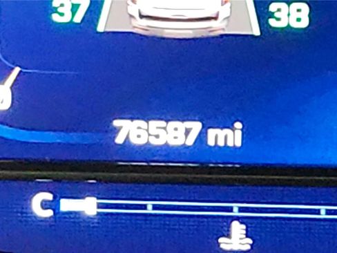 Used 2023 Chevrolet Tahoe Z71 w/ Luxury Package AWD/4WD image 26