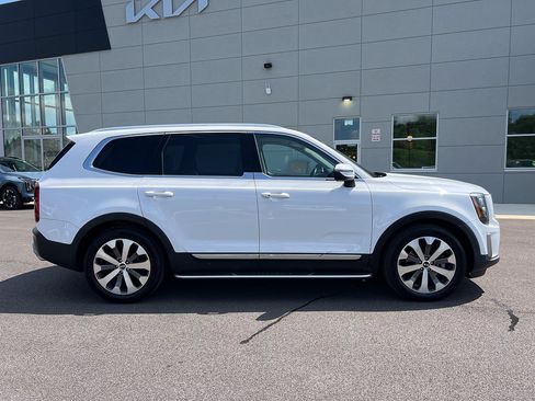 Used 2021 Kia Telluride EX w/ EX Premium Package AWD/4WD image 11