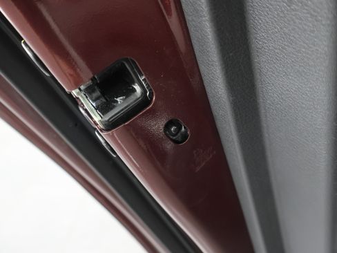 Used 2024 Nissan Sentra SV FWD image 34