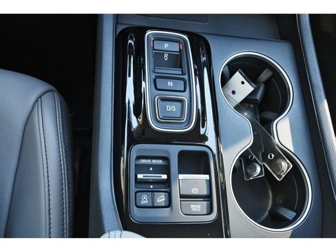 Used 2024 Honda Pilot Touring image 27