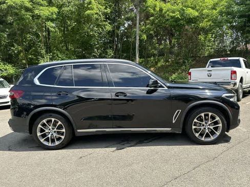 Used 2019 BMW X5 xDrive40i w/ Premium Package 2 AWD/4WD image 3
