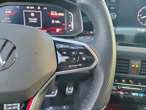 Certified 2025 Volkswagen Jetta GLI Autobahn image 21