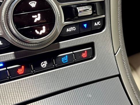 Used 2020 Lincoln MKZ Reserve w/ Elements Package image 24