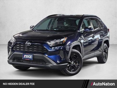 Used 2025 Toyota RAV4 XLE AWD/4WD image 1