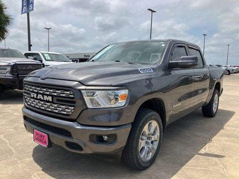 Used 2023 RAM 1500 2WD Crew Cab image 3