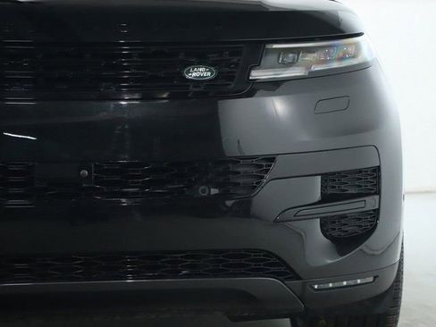 Certified 2025 Land Rover Range Rover Sport SE image 45