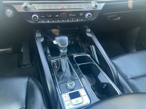 Used 2025 Kia Telluride S image 8