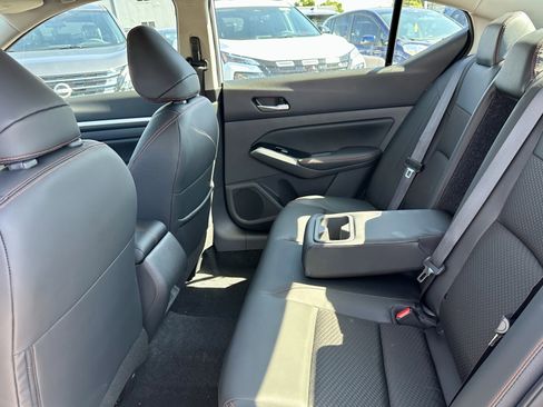 Used 2025 Nissan Altima 2.5 SR image 30