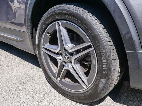 Used 2021 Mercedes-Benz GLB 250 4MATIC w/ AMG Line image 21