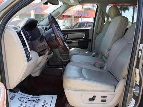 Used 2014 RAM 2500 Laramie w/ Convenience Group image 16