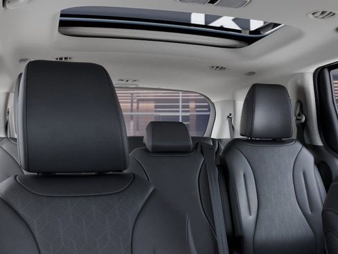 New 2026 Kia Carnival SX w/ SX Dark Edition Package FWD image 27