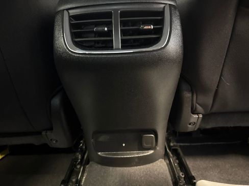 Used 2024 Chevrolet Malibu LT FWD image 11