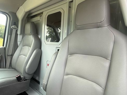 Used 2022 Ford E-350 and Econoline 350 Super Duty w/ Power Windows & Locks Group RWD image 21